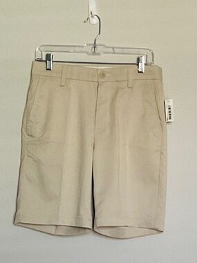 Men’s Khaki Golf Shorts NWT